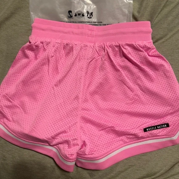 Muscle Nation Women’s 3” Basketball Shorts - Hollywood Pink NWT - Picture 3 of 5